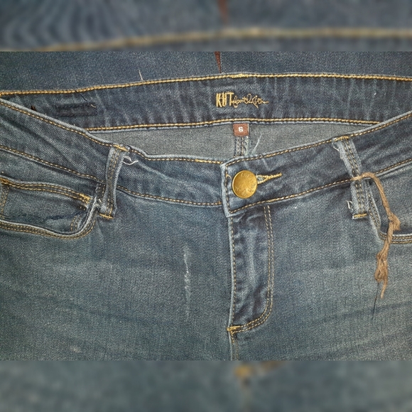 Kut from the Kloth Farrah Baby Bootcut Denim Jeans - Picture 5 of 8